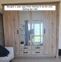 Wood 4-Door Cupboard 0