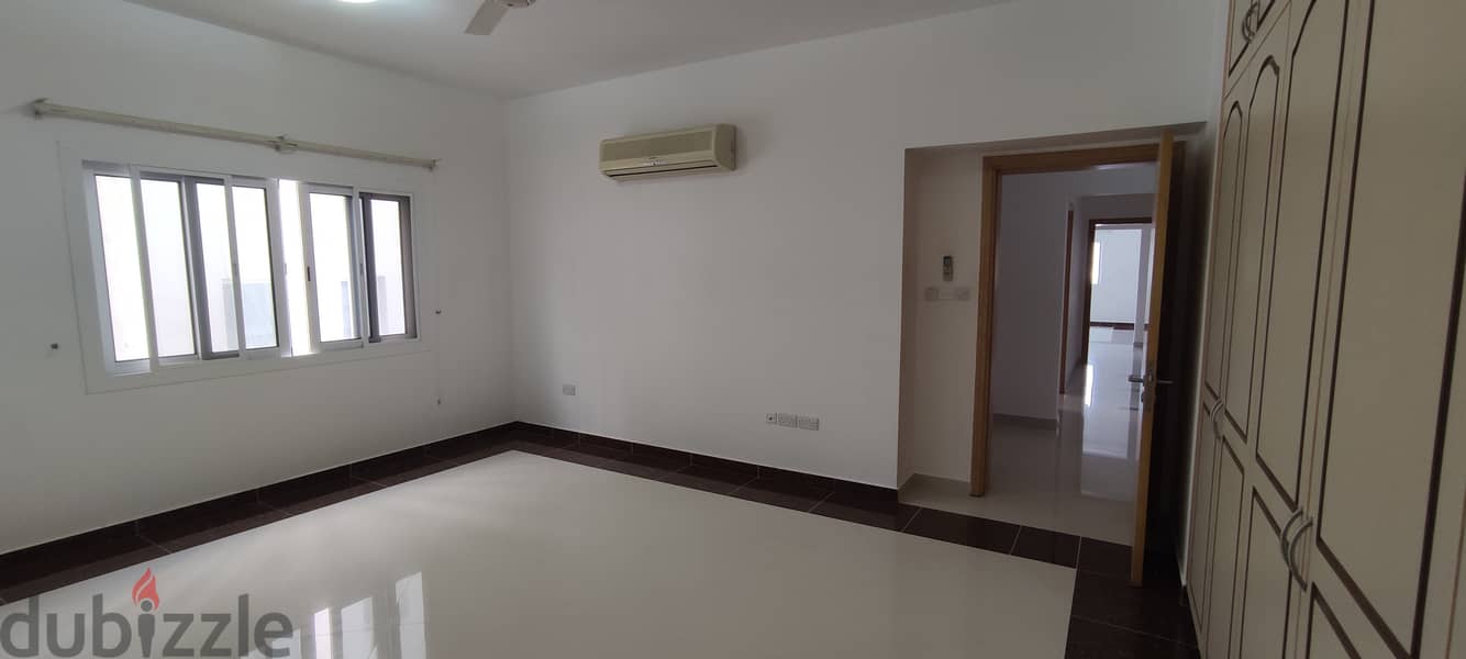 Spacious 3 Bedroom Apartment in Al Khuwair 11