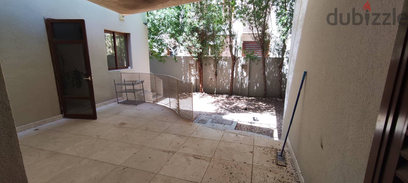 5 Bedroom Spacious Villa in Qurum 15