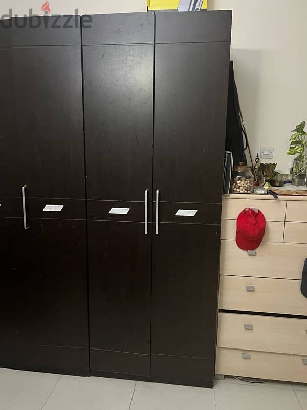 used 2door cupboard for sale size 80/220 1