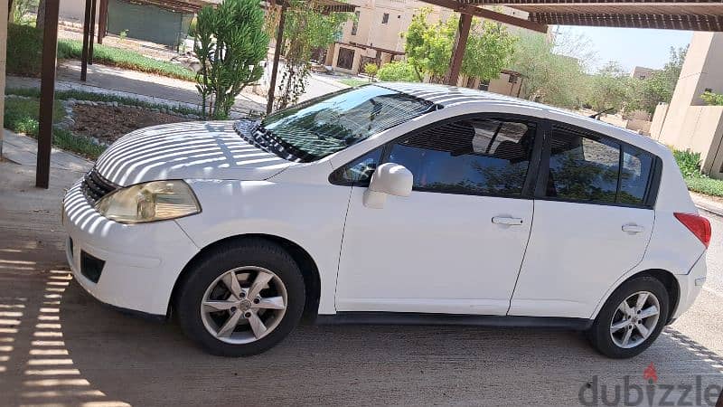 Nissan Tiida 2013 1