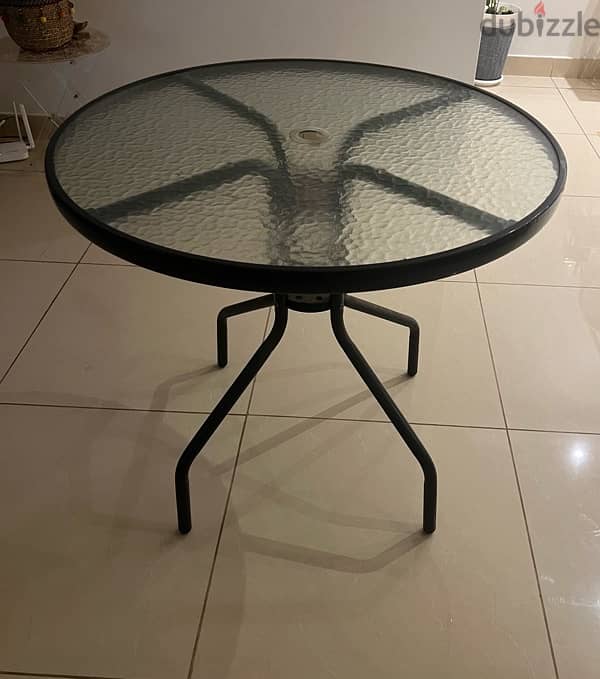 new table with 4 chairs and umbrella 3