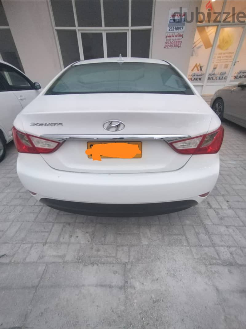 Hyundai Sonata 2014 excellent condition just buy & drive 2