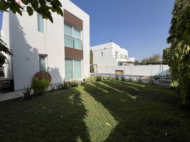 5 Bedroom Villa for Sale in Al Mouj Muscat 5