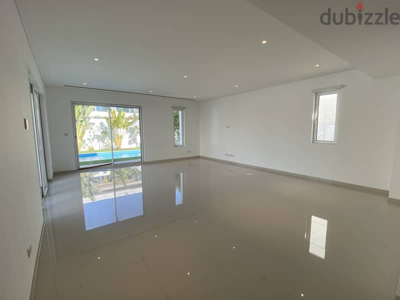 5 Bedroom Villa for Sale in Al Mouj Muscat 13