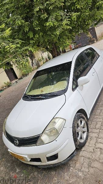 Nissan Tiida 2011 1