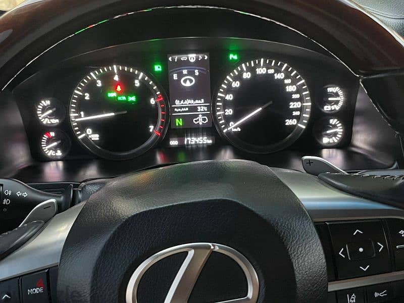 Lexus LX 570 2017 5