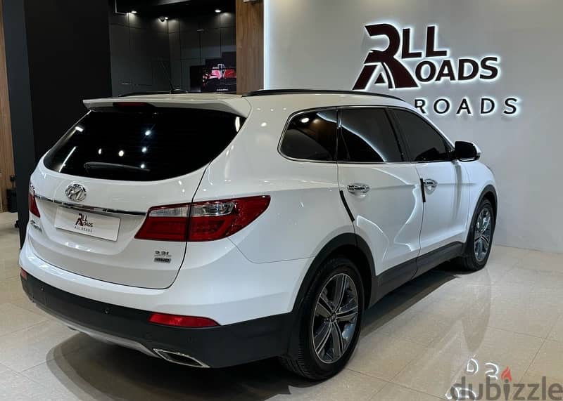 Hyundai Grand Santafe 2016 Gcc Oman 4