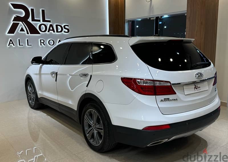 Hyundai Grand Santafe 2016 Gcc Oman 5