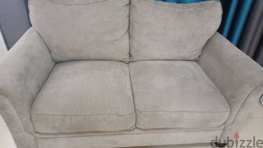 2 Seater Sofa set Home centre . 3