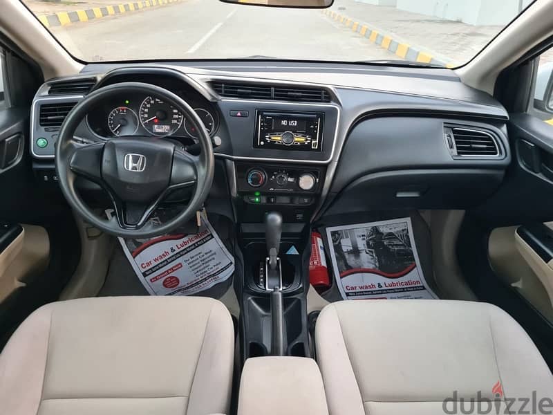 Honda City  2018 model   Gcc car Oman car  1500 CC    Mileage is 98000 5