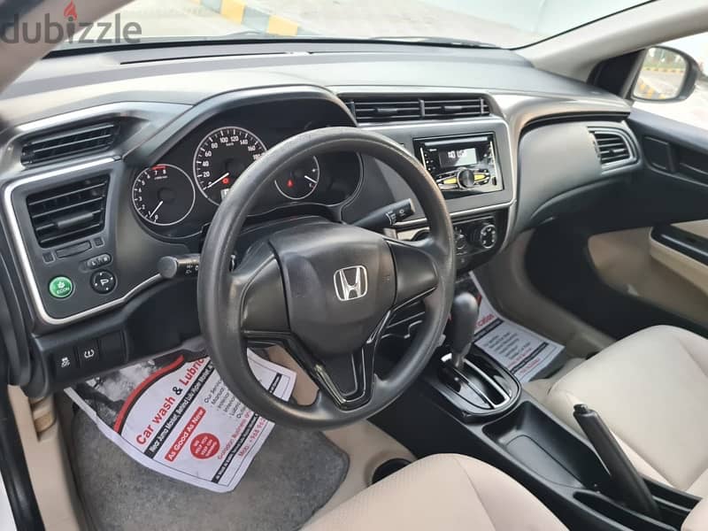 Honda City  2018 model   Gcc car Oman car  1500 CC    Mileage is 98000 9