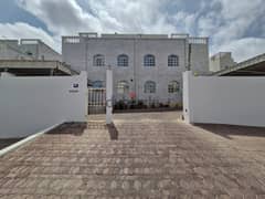 5 BR Spacious Villa in Qurum 0