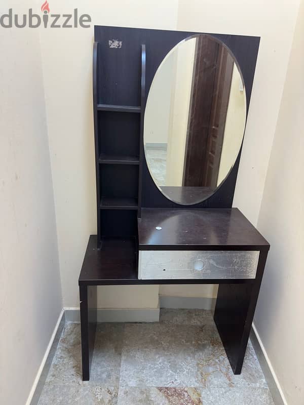 Dressing Table with single Draw…Urgent Sale…96657824 2