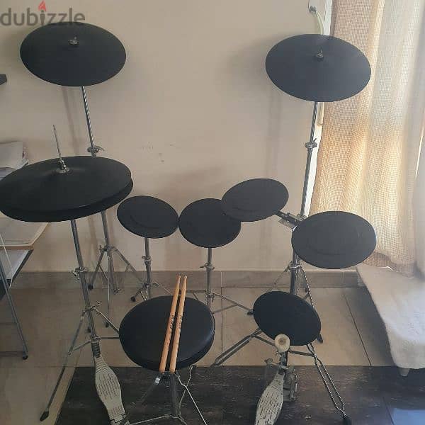 piano and drum set urgent sale 1