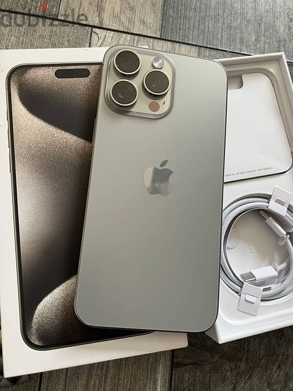 iPhone 15 Pro Max 256GB 0