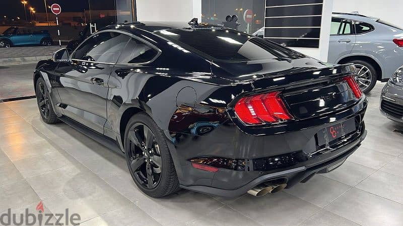 Ford Mustang 2023 4