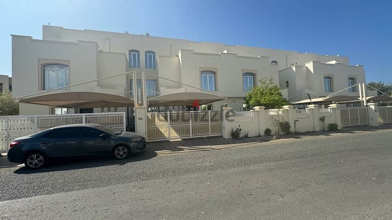 Highly recommended 4+1Bhk twin villa for rent at Madinat sultan Qaboos 9