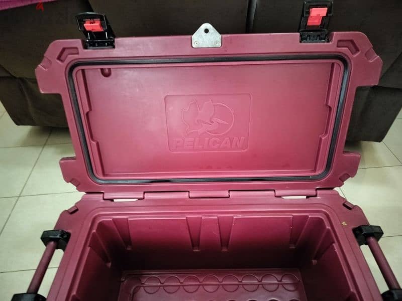 Pelican Cool Box / cooler 85qt 3