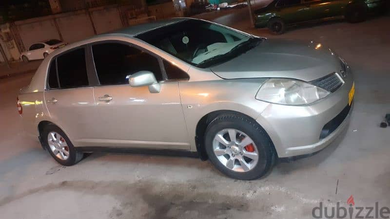 Nissan Tiida 2008 5