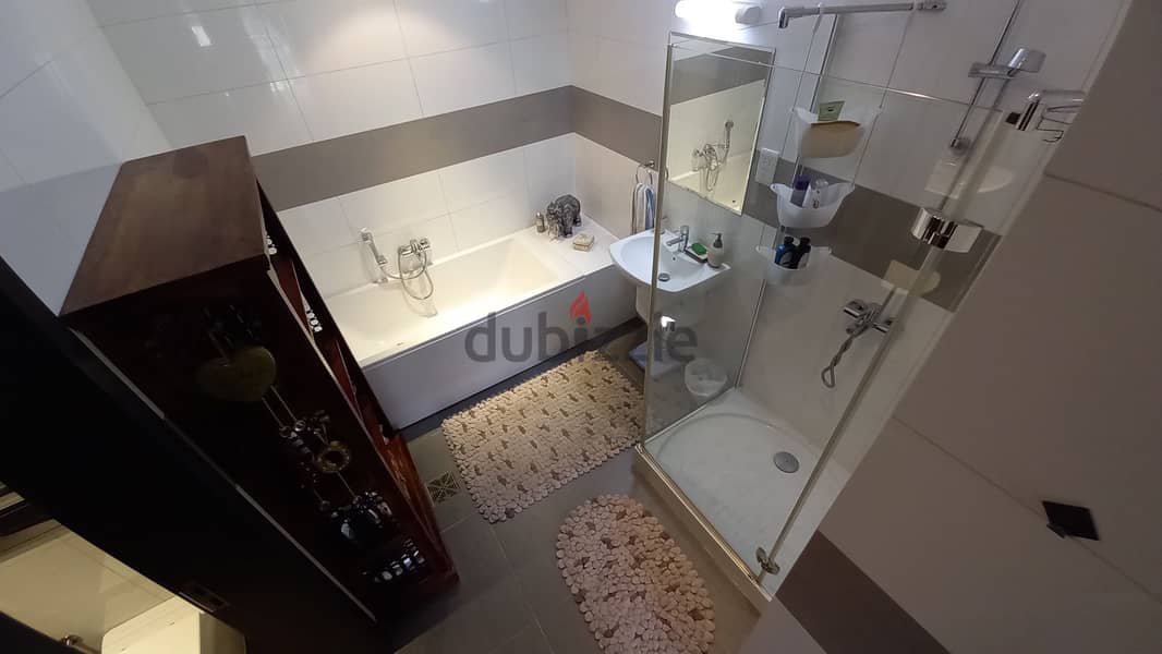 Luxury apartment in Al Mouj for rent 4