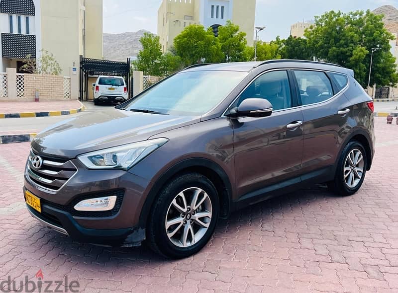 Hyundai Santa Fe 2015 (oman car) 2