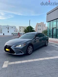 Lexus ES-Series 2021