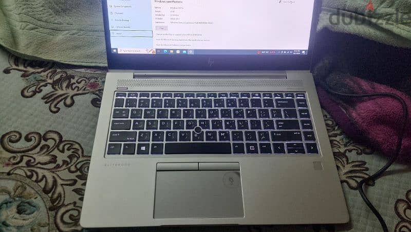 HP ELITEBOOK 5