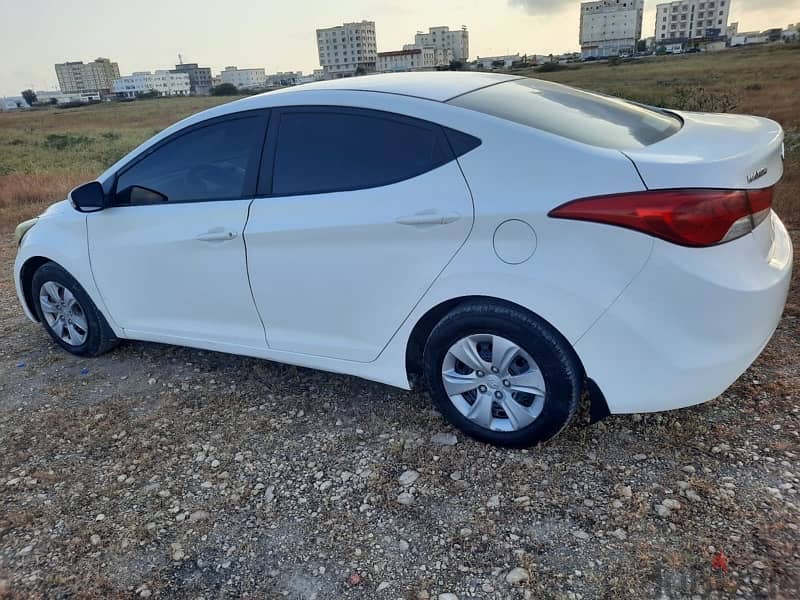 Hyundai Elantra 2012 3