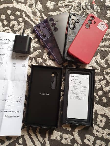 Samsung s24 256gb 8gb almost new condition 1