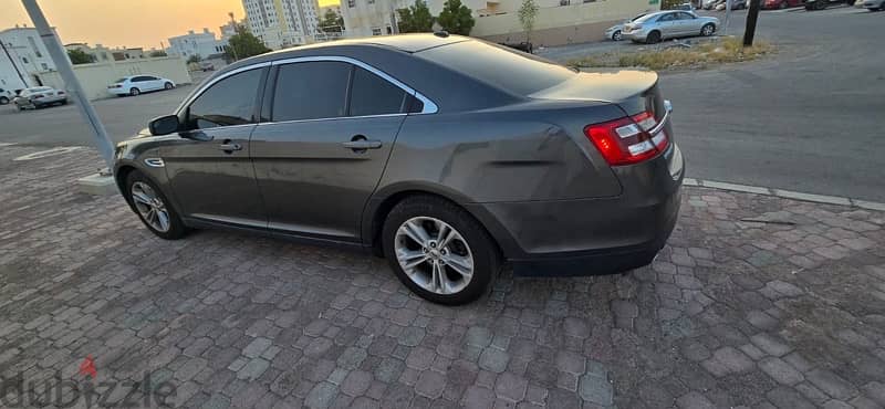 Ford Taurus 2019 1