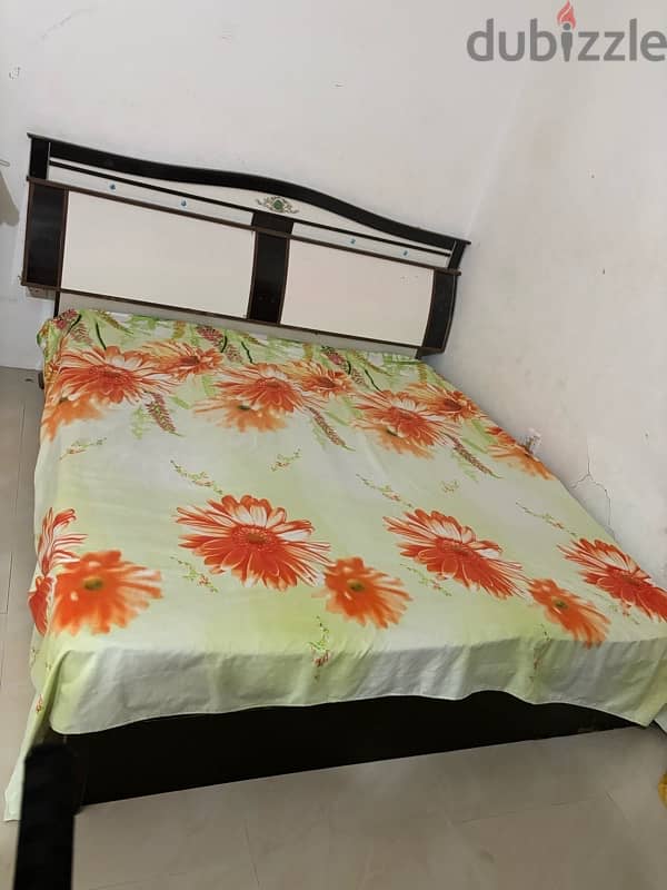 3 seater sofa + king size bed available 2