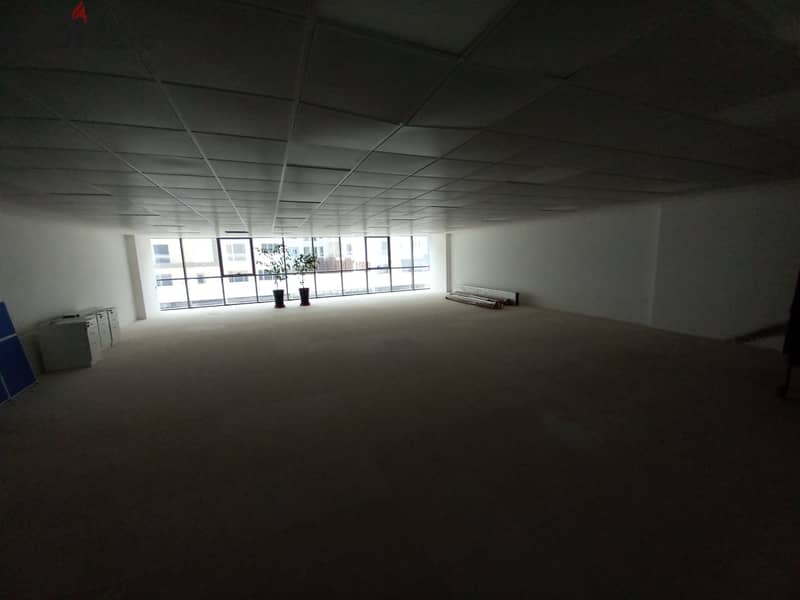 Office space at Business tower- Muscat Hills 11