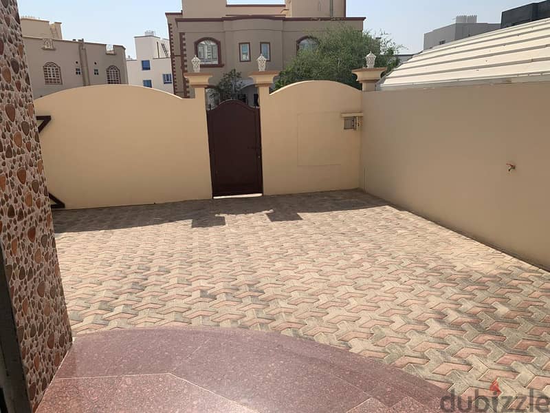 5bhk villa for rent near to old omantel located mwalleh 11 14