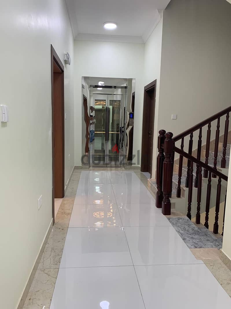 7 BHK new villa and big with elevator for rent located mawaleh 11 9