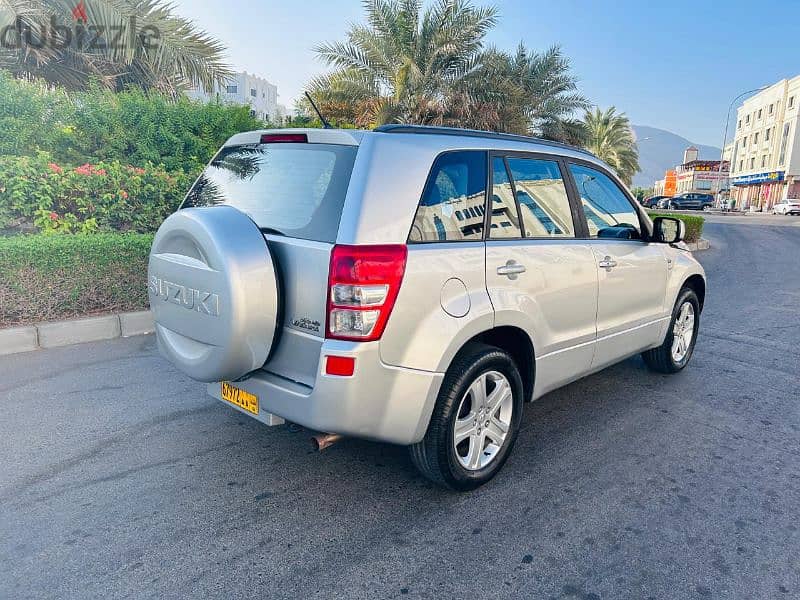 Suzuki Vitara V6 2008 Oman car 4