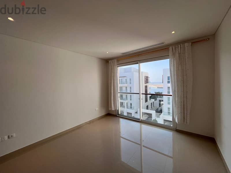 2 BR Elegant Apartment in Al Mouj with Building Amenities 9