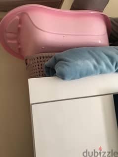 pink infant bathtub for free