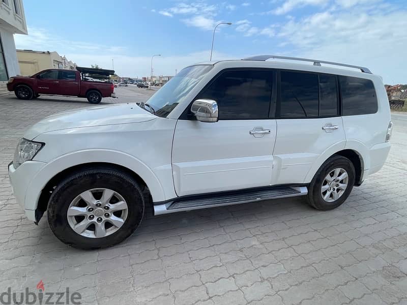 Mitsubishi Pajero 2010 3