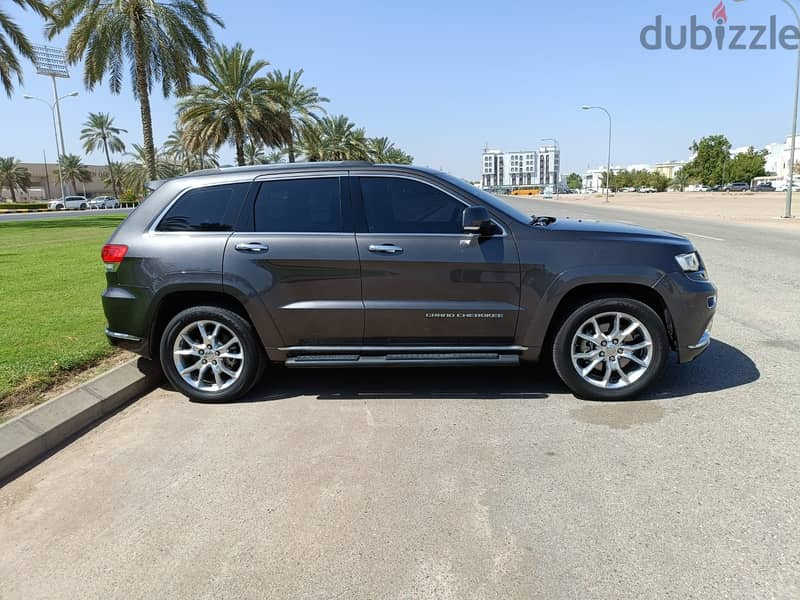 Jeep Grand Cherokee V8 Summit Gulf Oman 2015 2