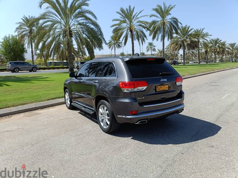 Jeep Grand Cherokee V8 Summit Gulf Oman 2015 4