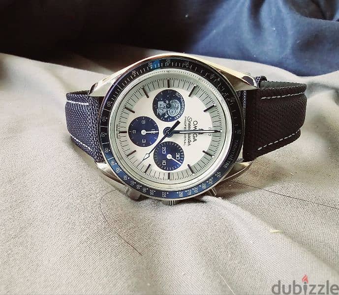 Omega Speedmaster silver snoopy edition (Replica) 1