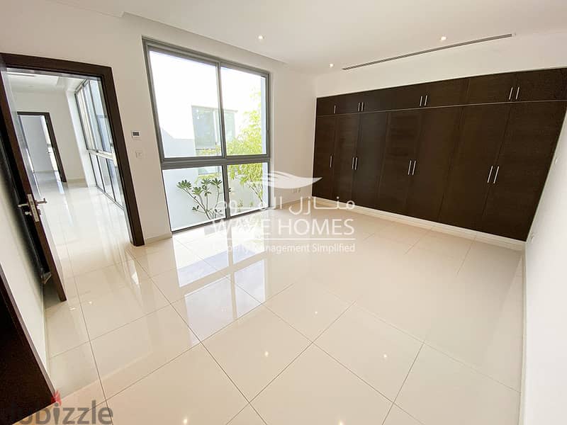 Spacious 3 Bedroom Villa for Sale in Al Mouj 17