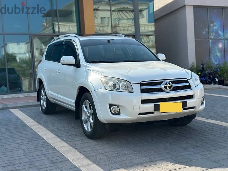 Toyota Rav 4 2012 oman car full options serviced by agency 2