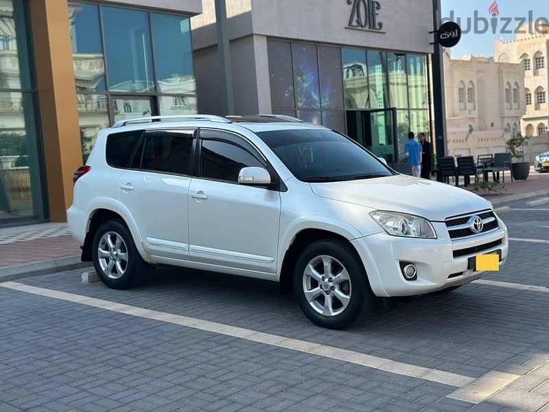 Toyota Rav 4 2012 oman car full options serviced by agency 4