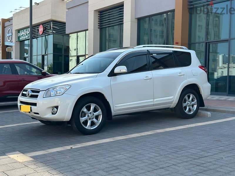 Toyota Rav 4 2012 oman car full options serviced by agency 7