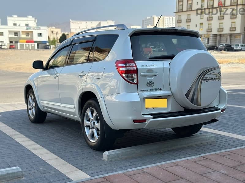 Toyota Rav 4 2012 oman car full options serviced by agency 11