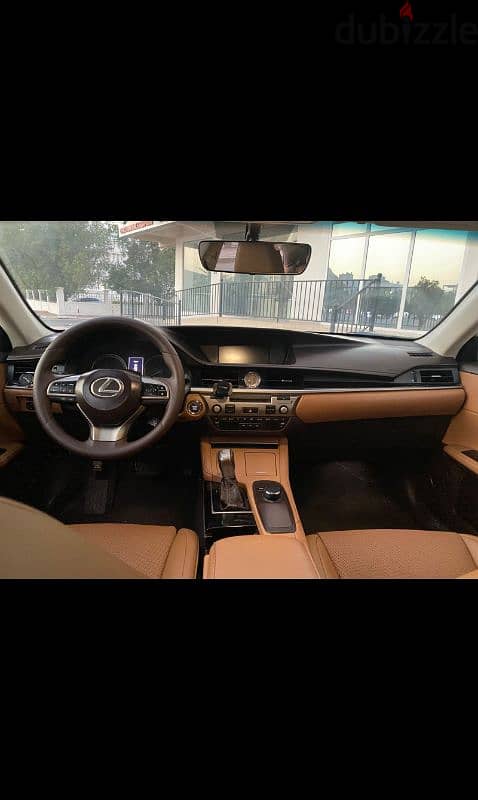 Lexus ES-Series 360 2018 GCC 12