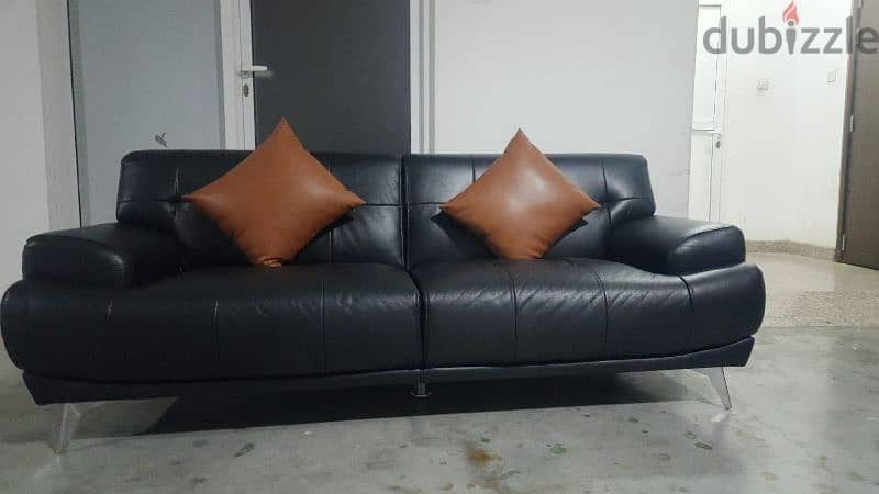 3seater leather sofa little used home center spencer 3 seater 0