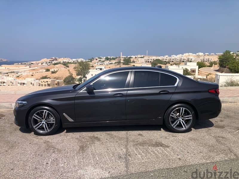 BMW 5-Series 2021 1